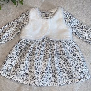 NWOT Carter’s 3 pc. Outfit Gray & White Dress Vest Diaper Cover Faux Fur😍